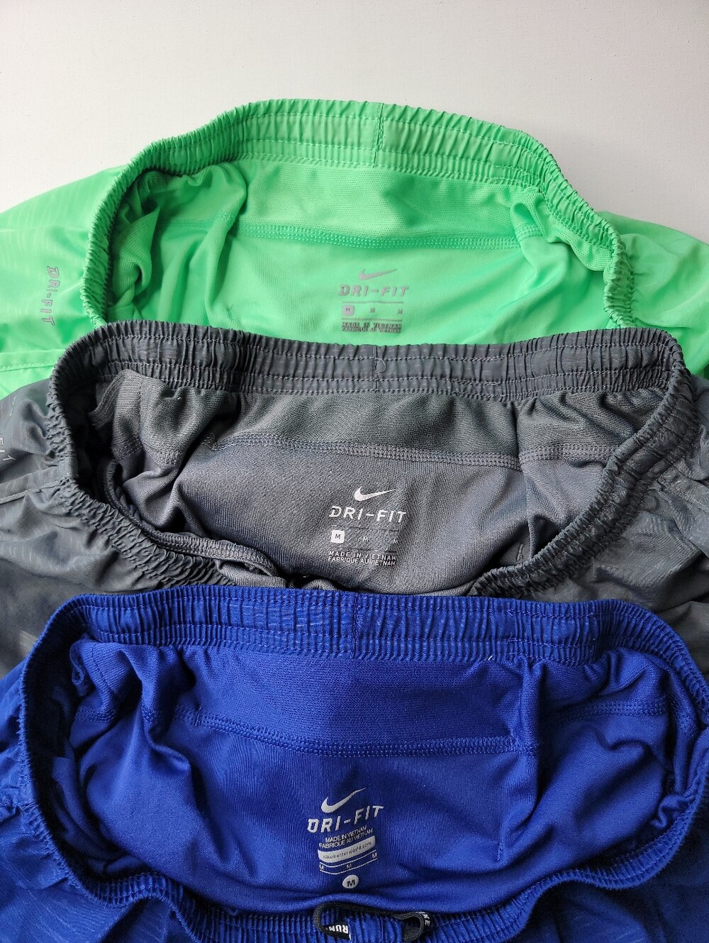 Nike Bundle Dri-Fit Shorts with Liners and Zippered Pockets Size Medium - Picture 7 of 9